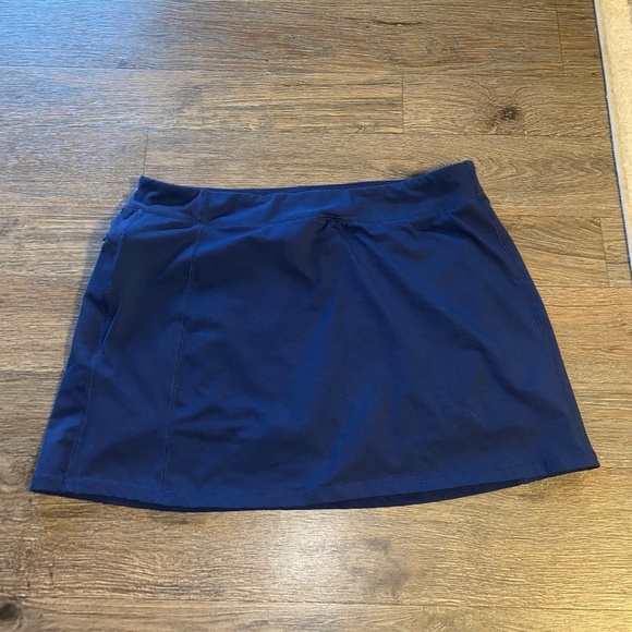 Lands End size XL navy skort Excellent condition - Picture 1 of 9